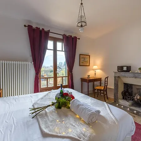 Holiday home Le Nid O Grives: Family Retreat Between And Mountains *