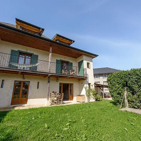 Holiday home Le Nid O Grives: Family Retreat Between And Mountains